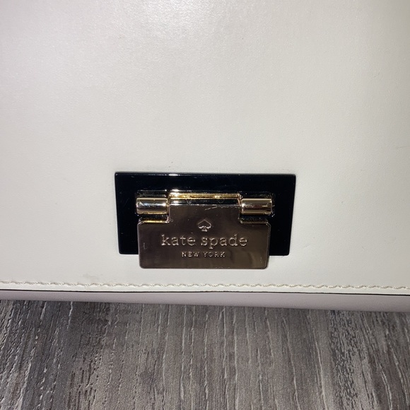 Kate Spade Bag & Wallet - Picture 4 of 9